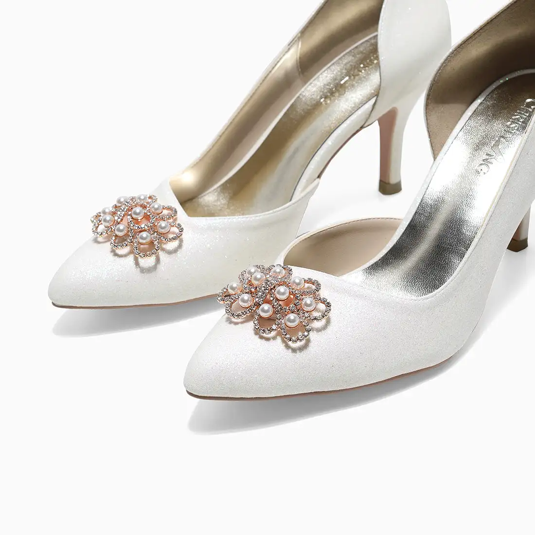 Amor Cynthia White Pumps