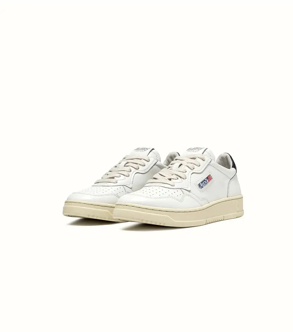 Autry Action Shoes Low Man Leather - White & Black