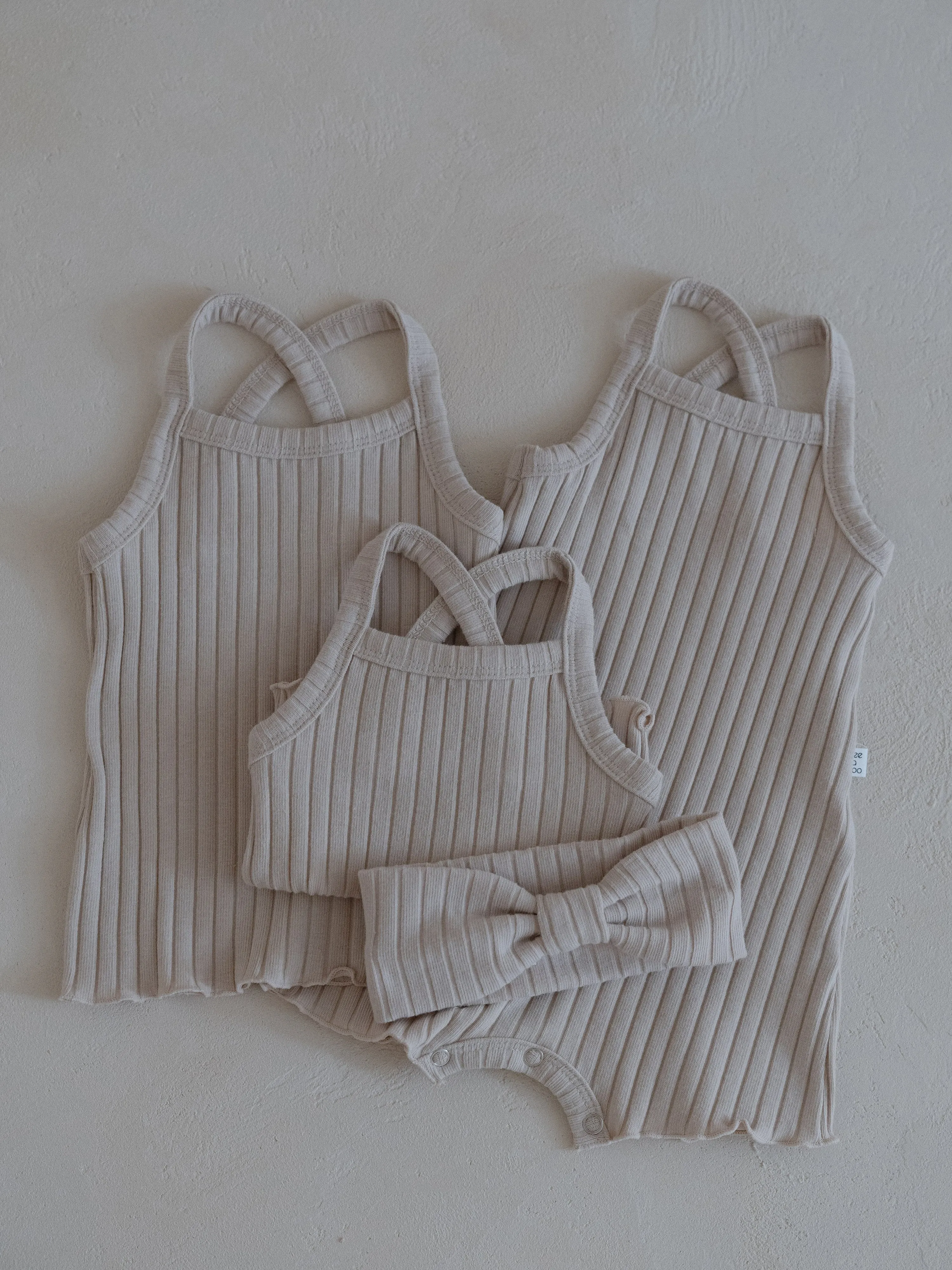 BABY COTTON RIBBED SLEEVELESS BODYSUIT (3-18- 6 COLORS