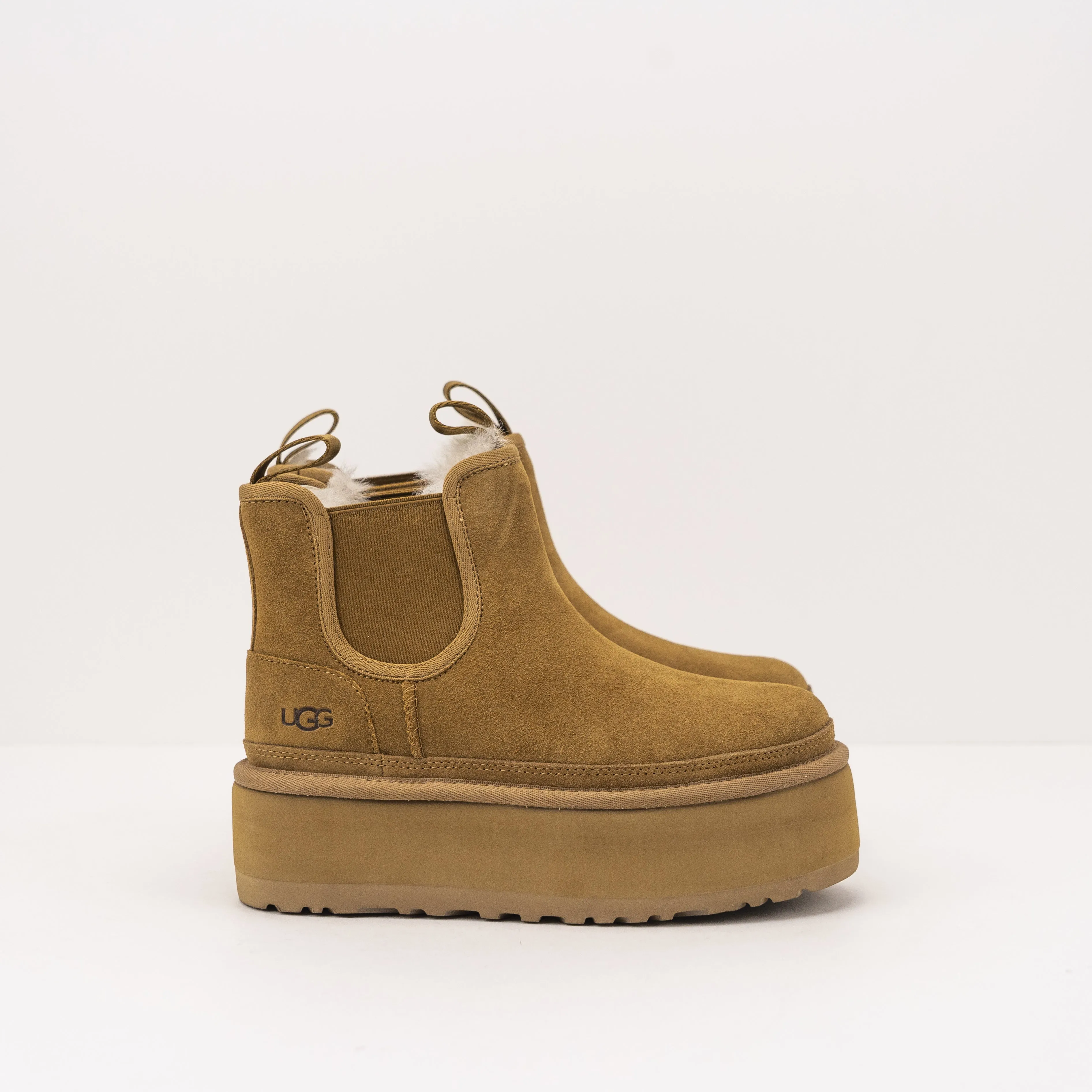 BOTA - UGG - NEUMEL PLATFORM CHELSEA CHESNUT