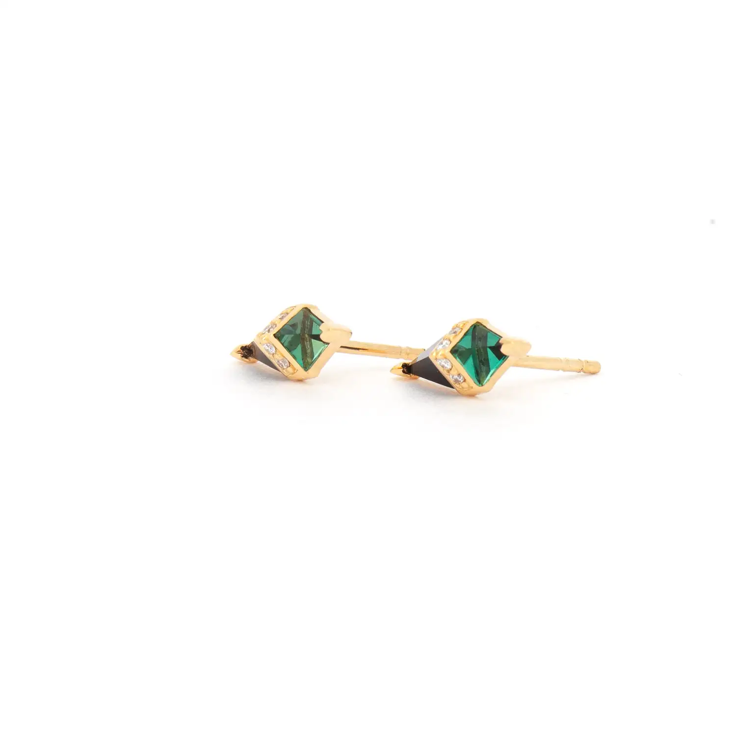 Green Quartz/Onyx & Diamond Pietra Studs