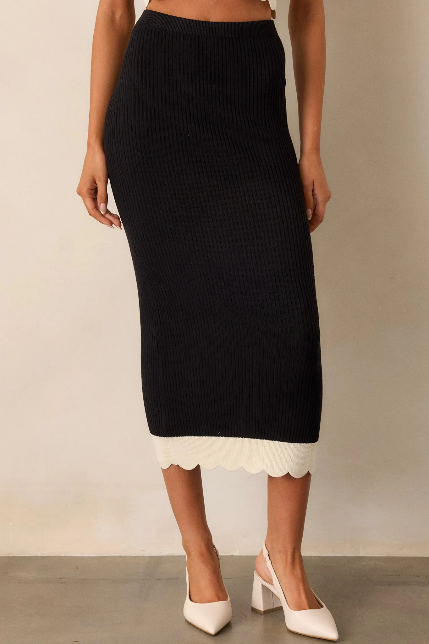 I Have A Feeling Black Ribbed Scallop Hem Midi Skirt