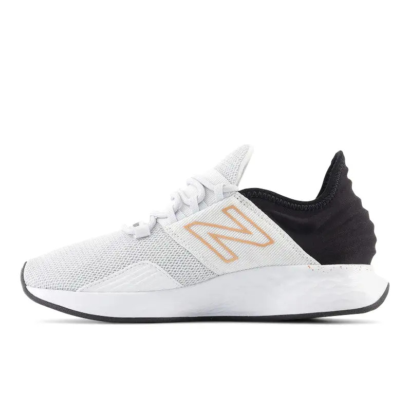 'New Balance' Women's Fresh Foam Roav - Quartz Grey