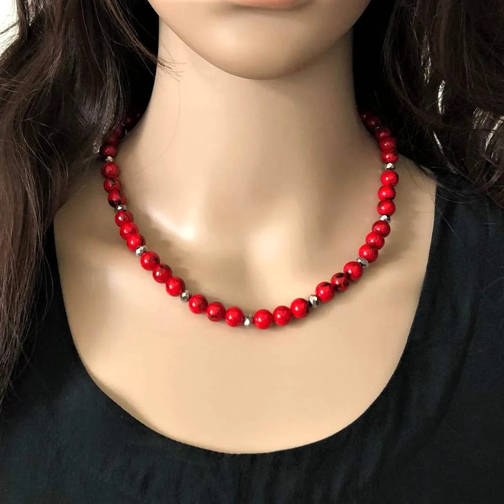 Red Mosaic Howlite Shell Beaded Necklace