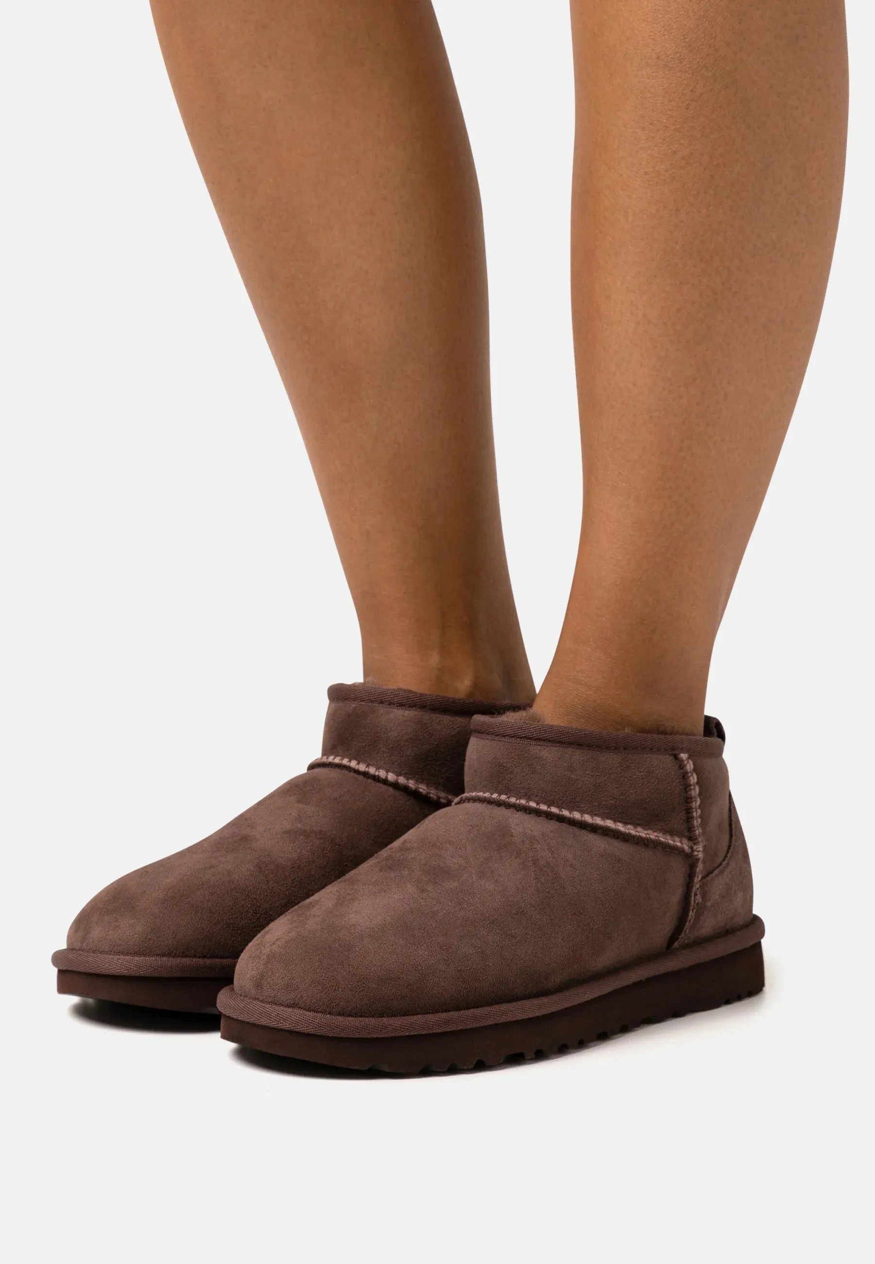 UGG CLASSIC ULTRA MINI WOMEN'S